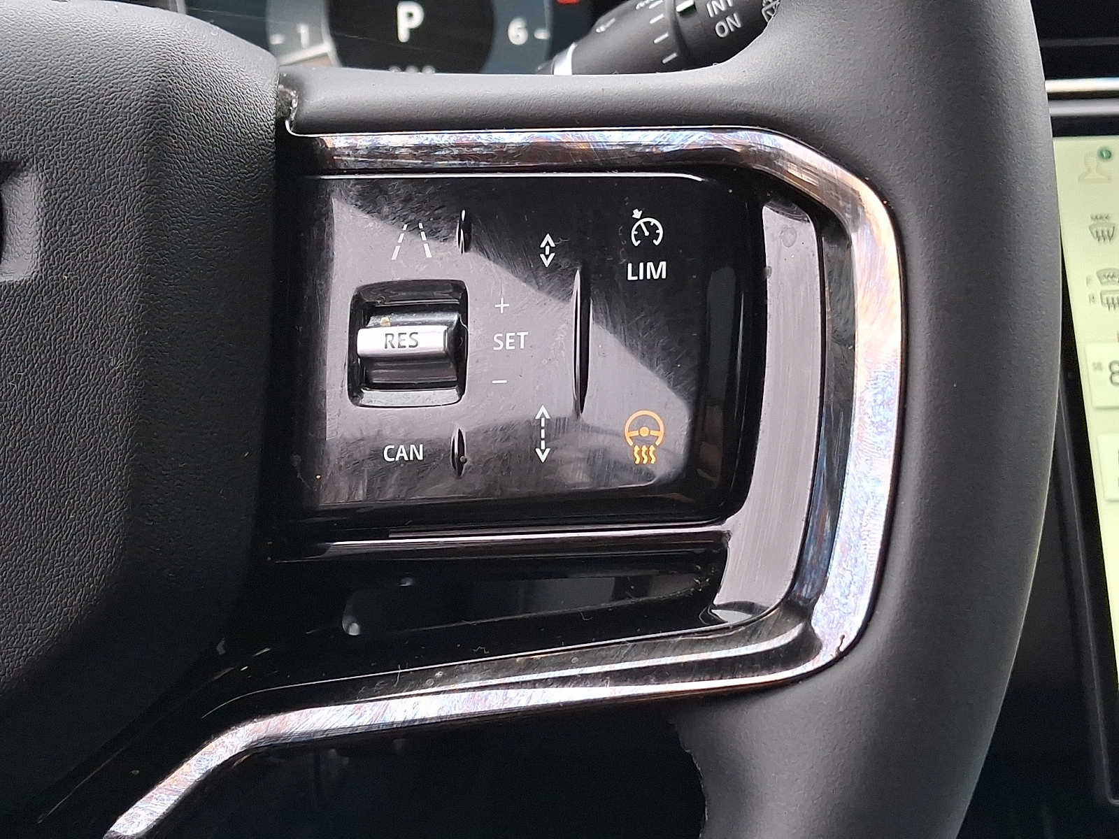 Thumbnail: 2024 Land Rover Range Rover Evoque - 17