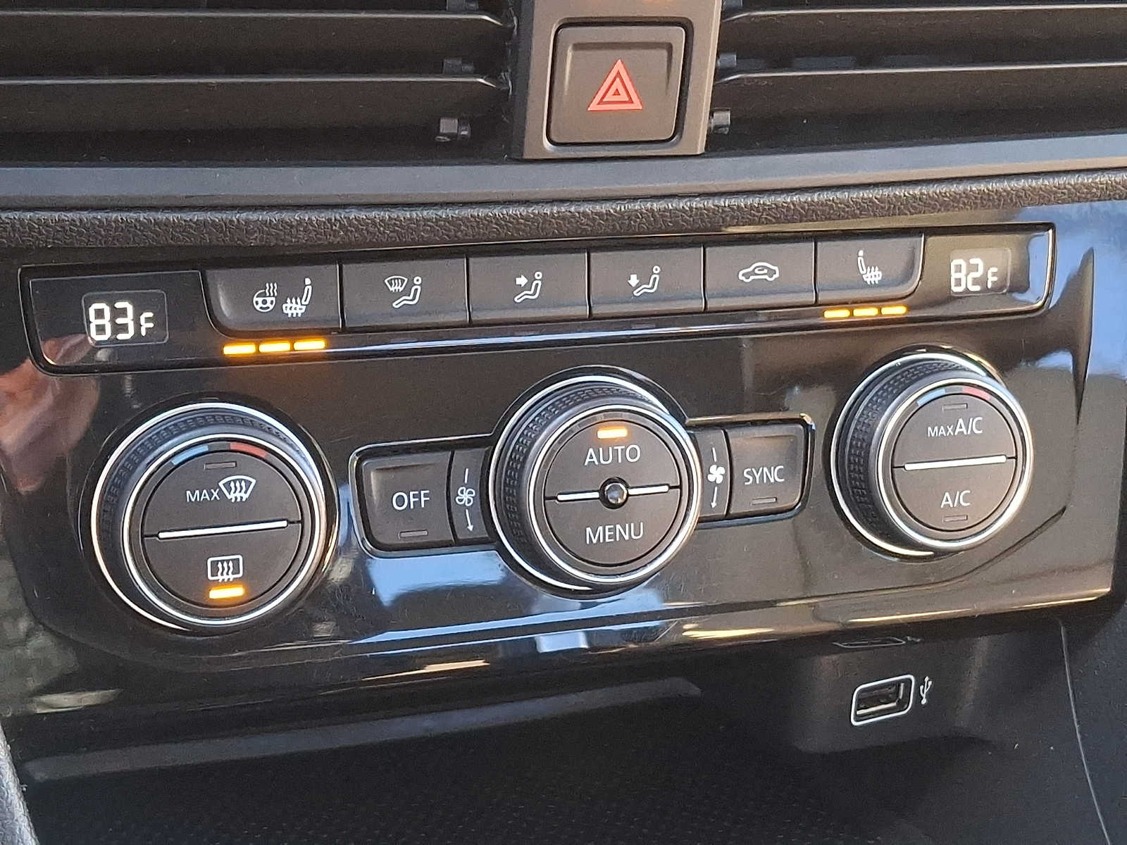 Thumbnail: 2019 Volkswagen Jetta - 15