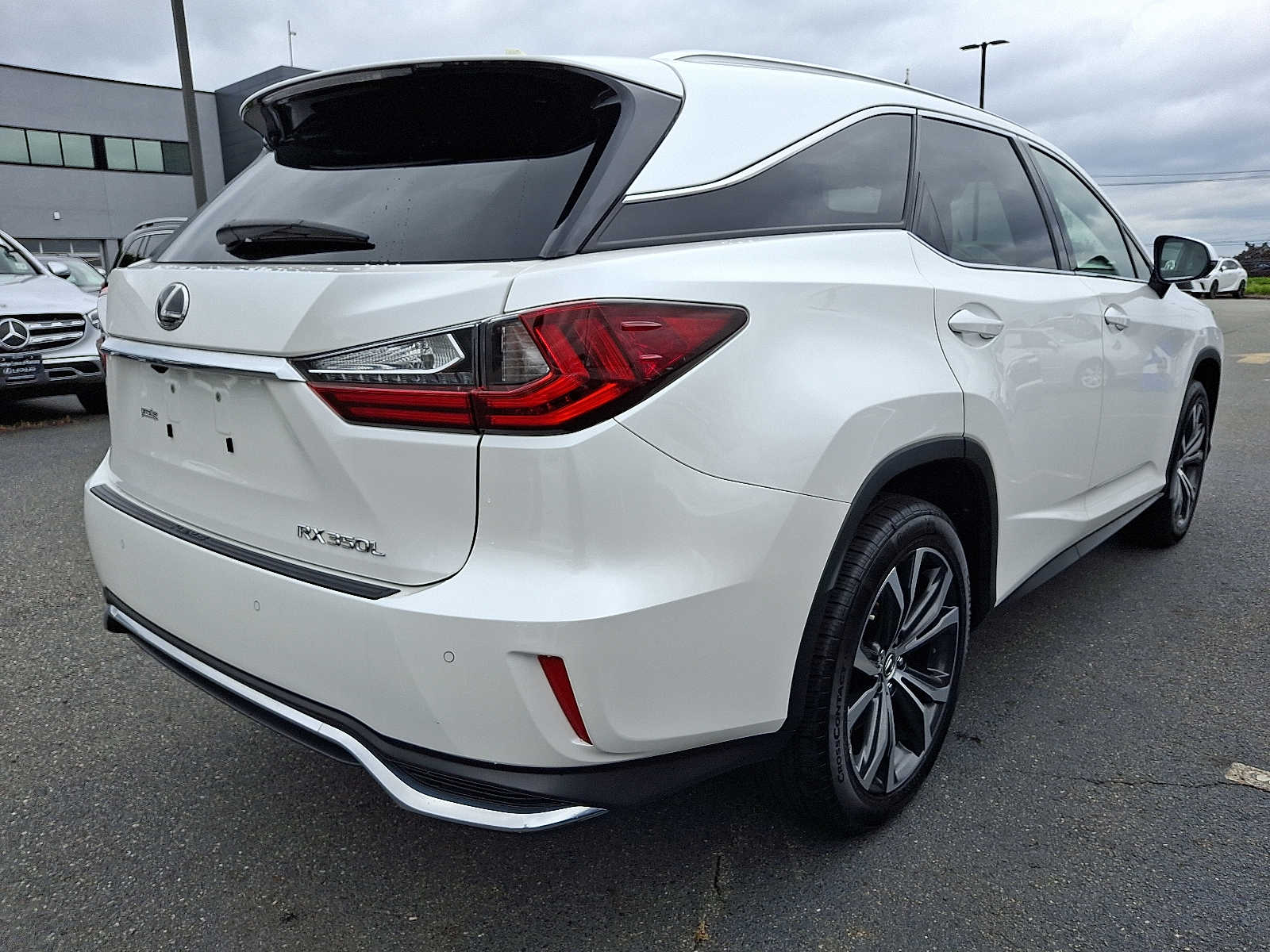 Thumbnail: 2019 Lexus RX - 4