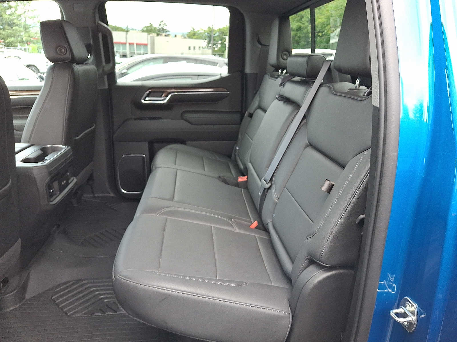 Thumbnail: 2022 Chevrolet Silverado 1500 - 6