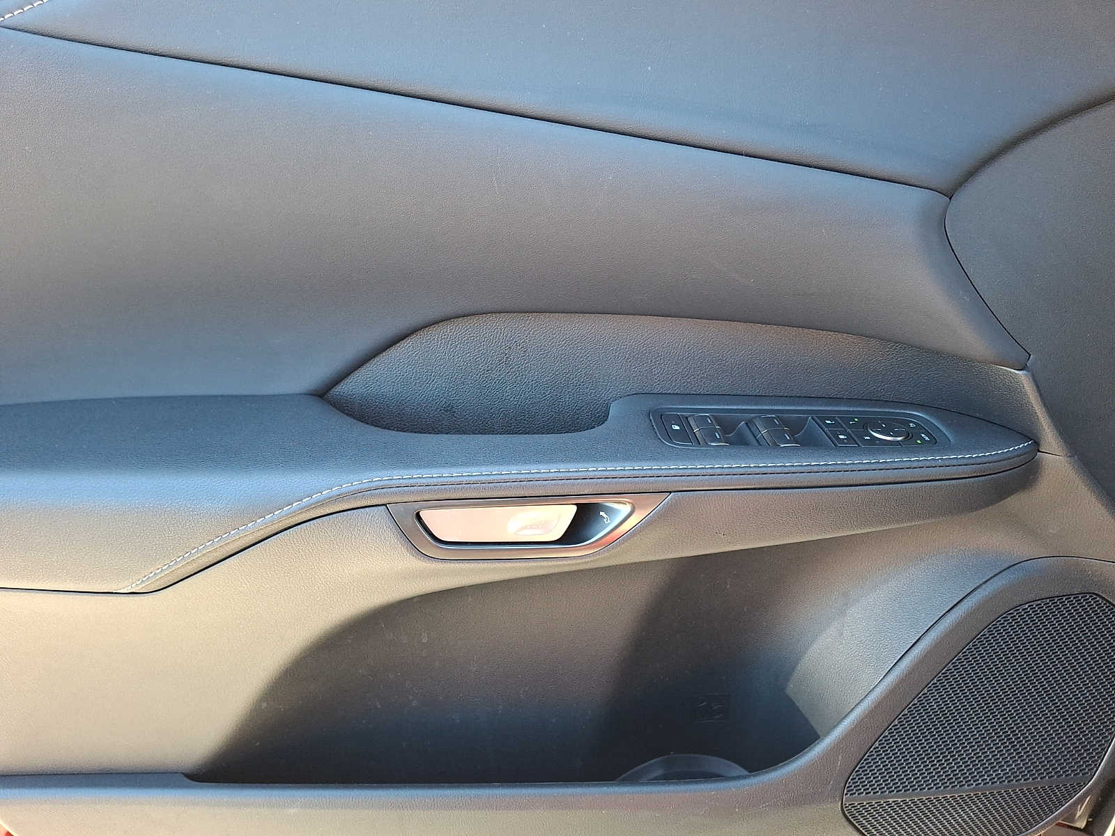 Thumbnail: 2023 Lexus RX - 9