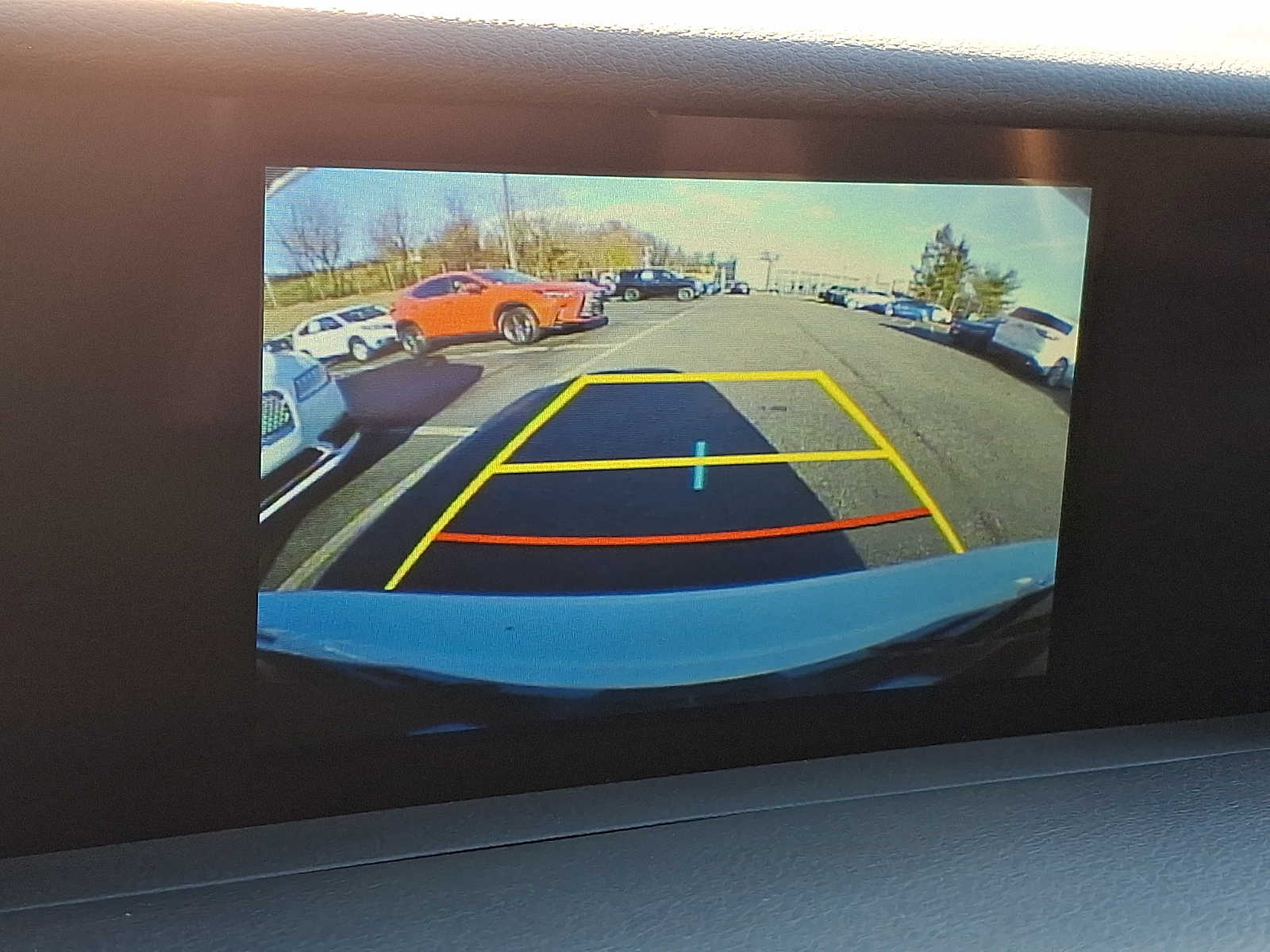 Thumbnail: 2020 Lexus IS - 17