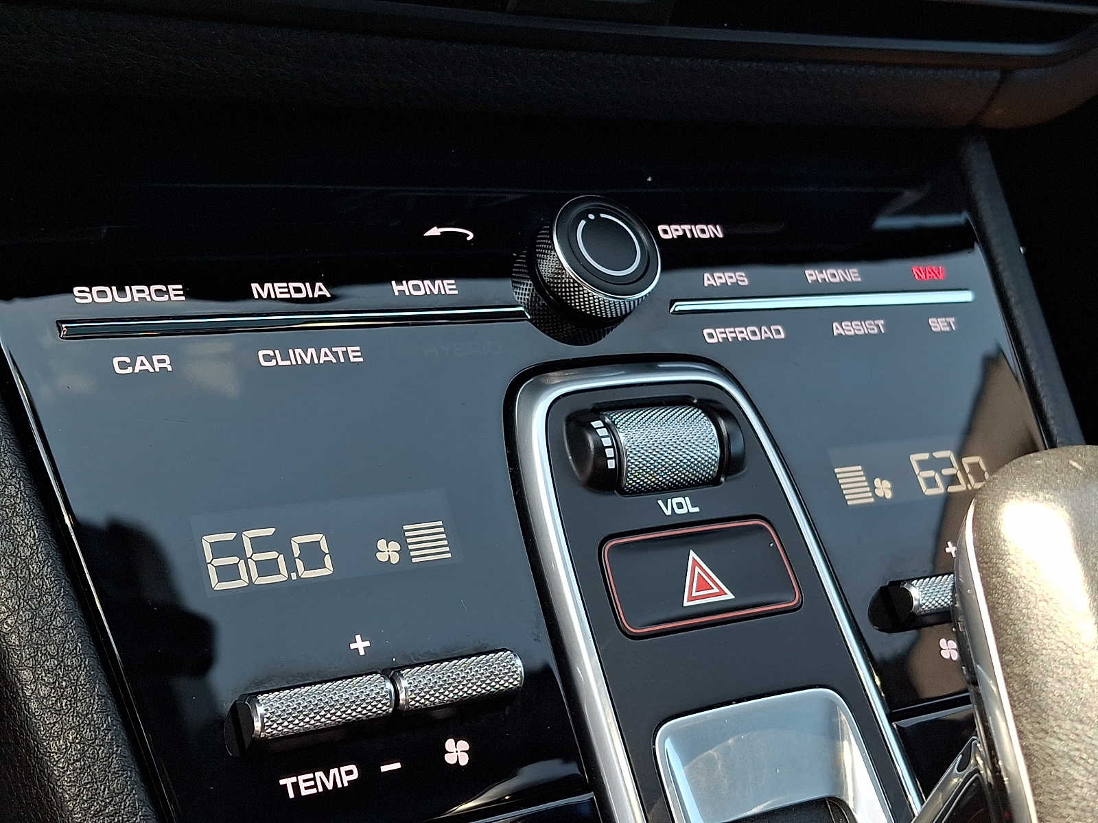 Thumbnail: 2019 Porsche Cayenne - 14