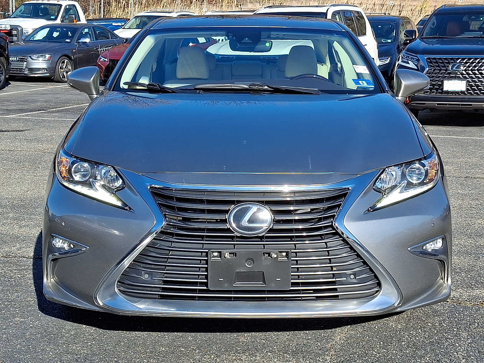 Thumbnail: 2018 Lexus ES - 2