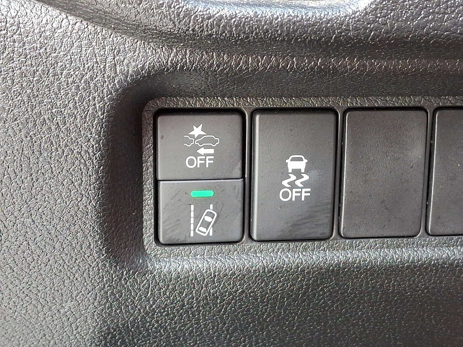 Thumbnail: 2019 Honda Passport - 19