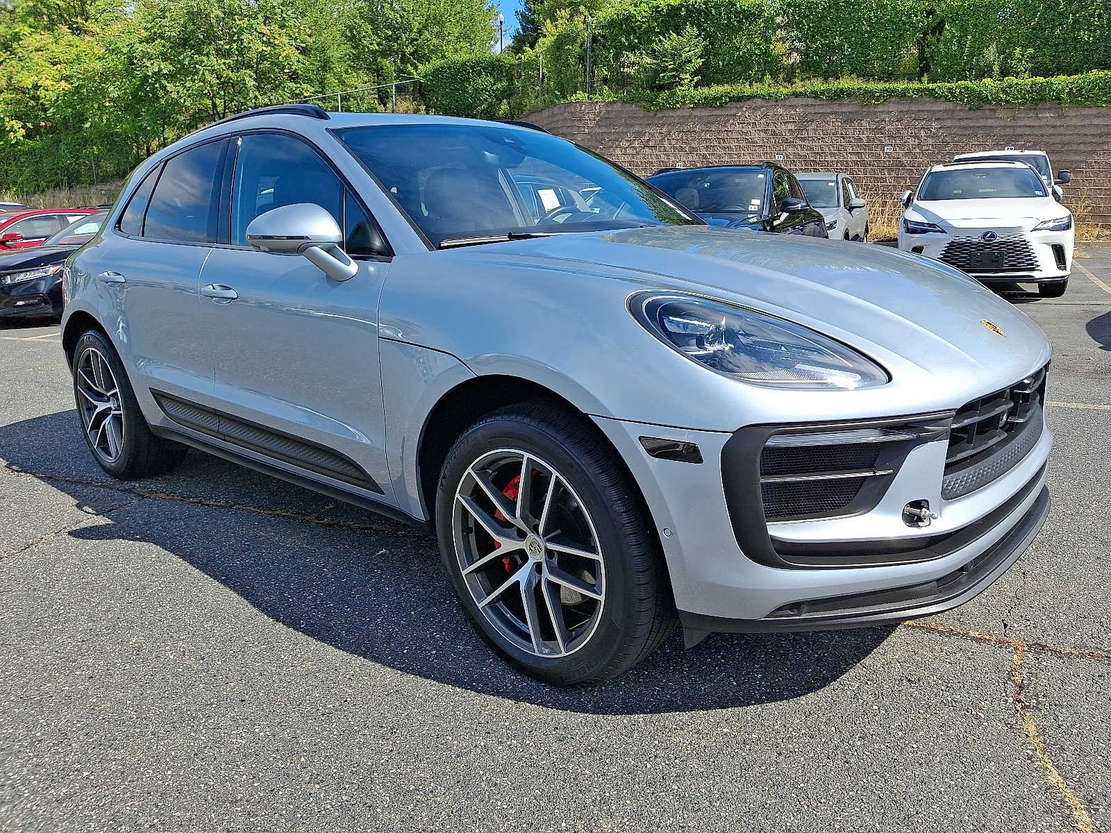 Thumbnail: 2022 Porsche Macan - 3