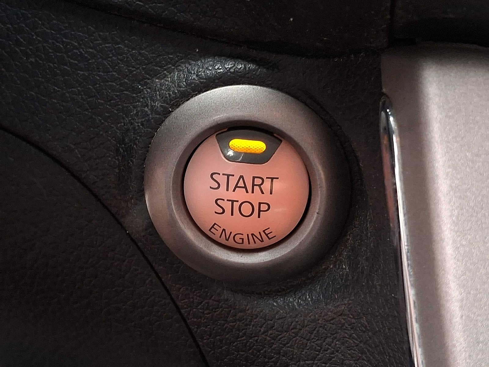 Thumbnail: 2015 Nissan Sentra - 19