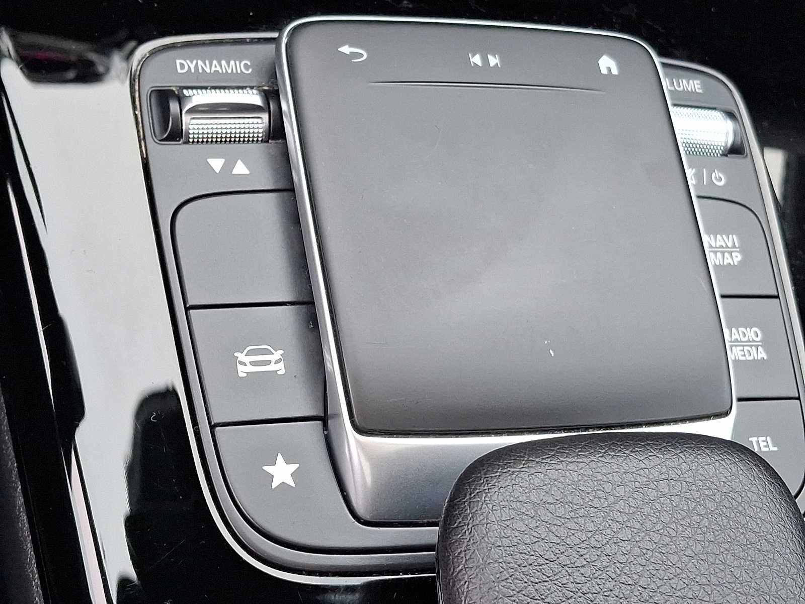 Thumbnail: 2023 Mercedes-Benz CLA - 18