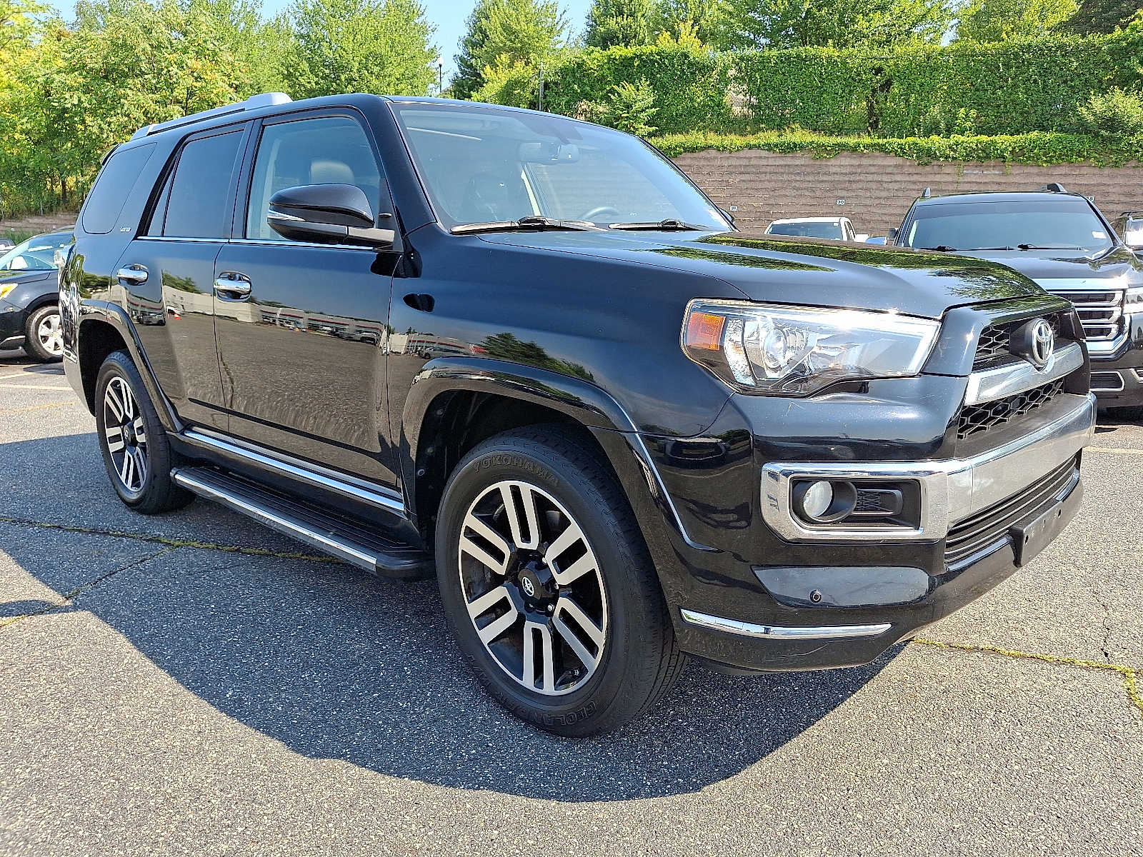 Thumbnail: 2015 Toyota 4Runner - 3
