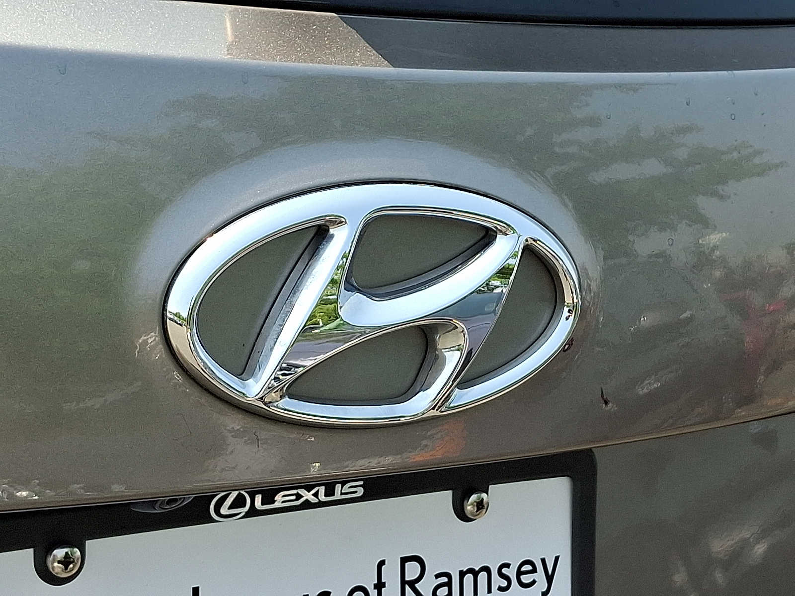 Thumbnail: 2015 Hyundai Santa Fe - 28