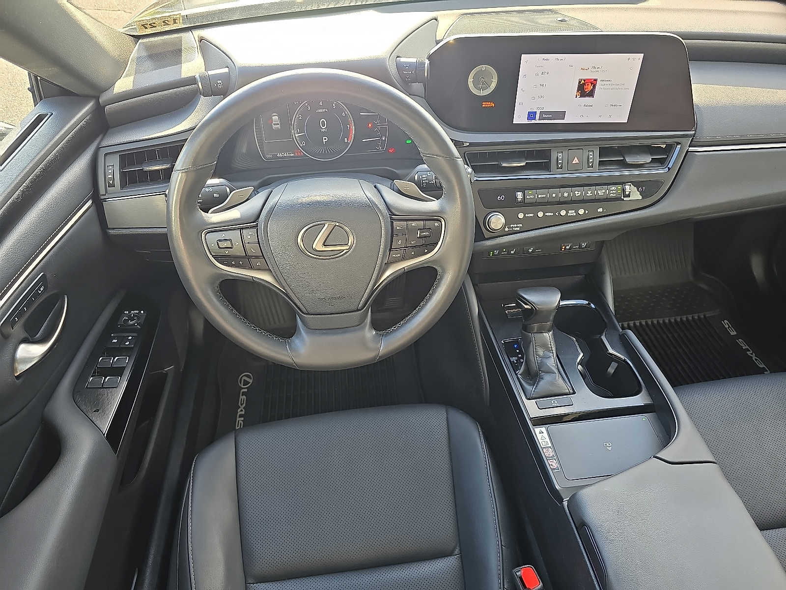 Thumbnail: 2023 Lexus ES - 11