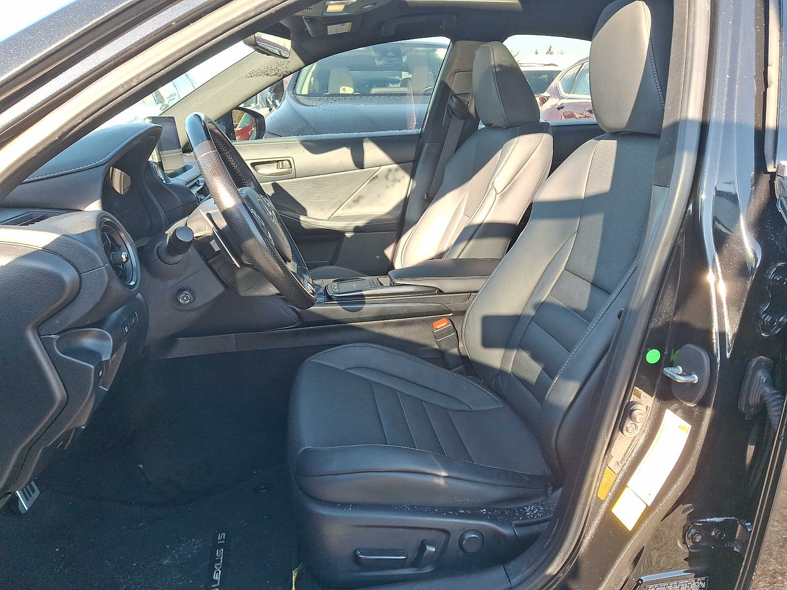 Thumbnail: 2023 Lexus IS - 9