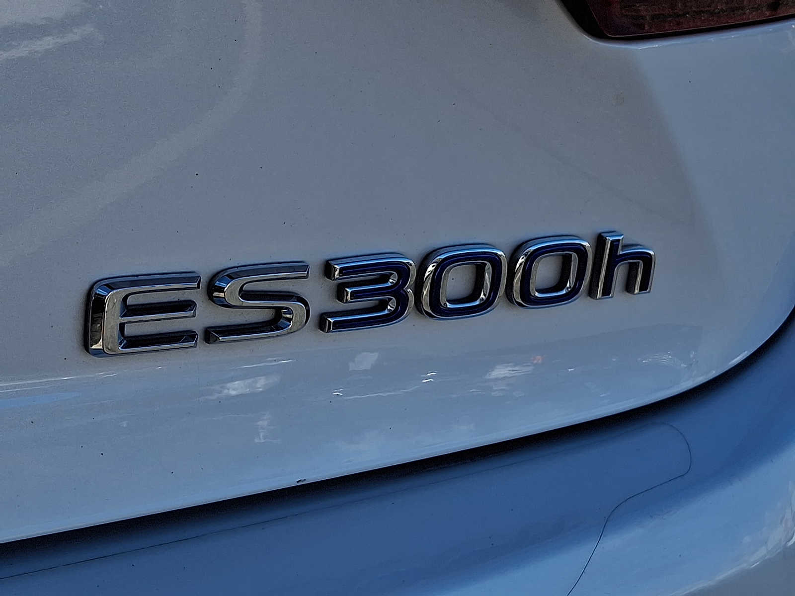 Thumbnail: 2017 Lexus ES - 28