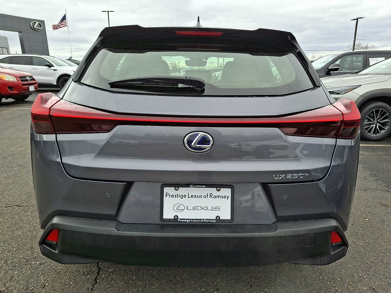 Thumbnail: 2021 Lexus UX - 5