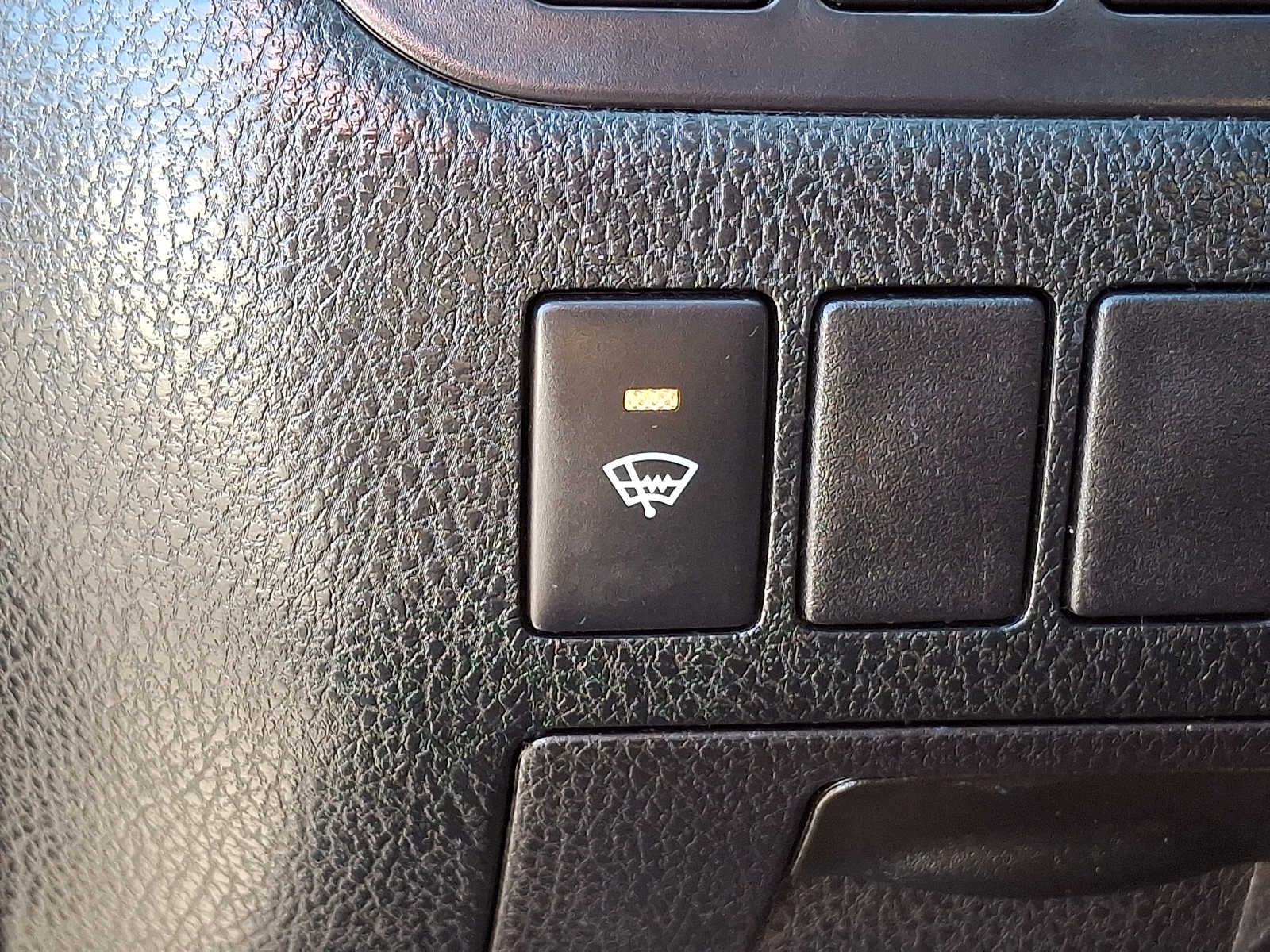 Thumbnail: 2019 Toyota Highlander - 25