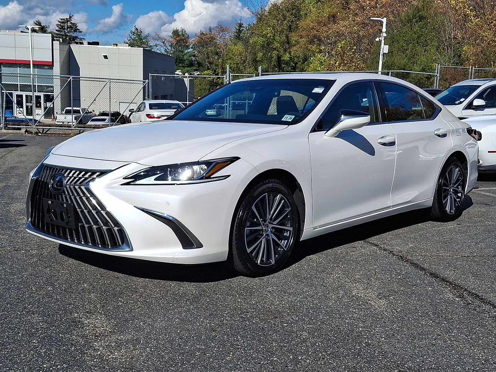 Thumbnail: 2024 Lexus ES - 1