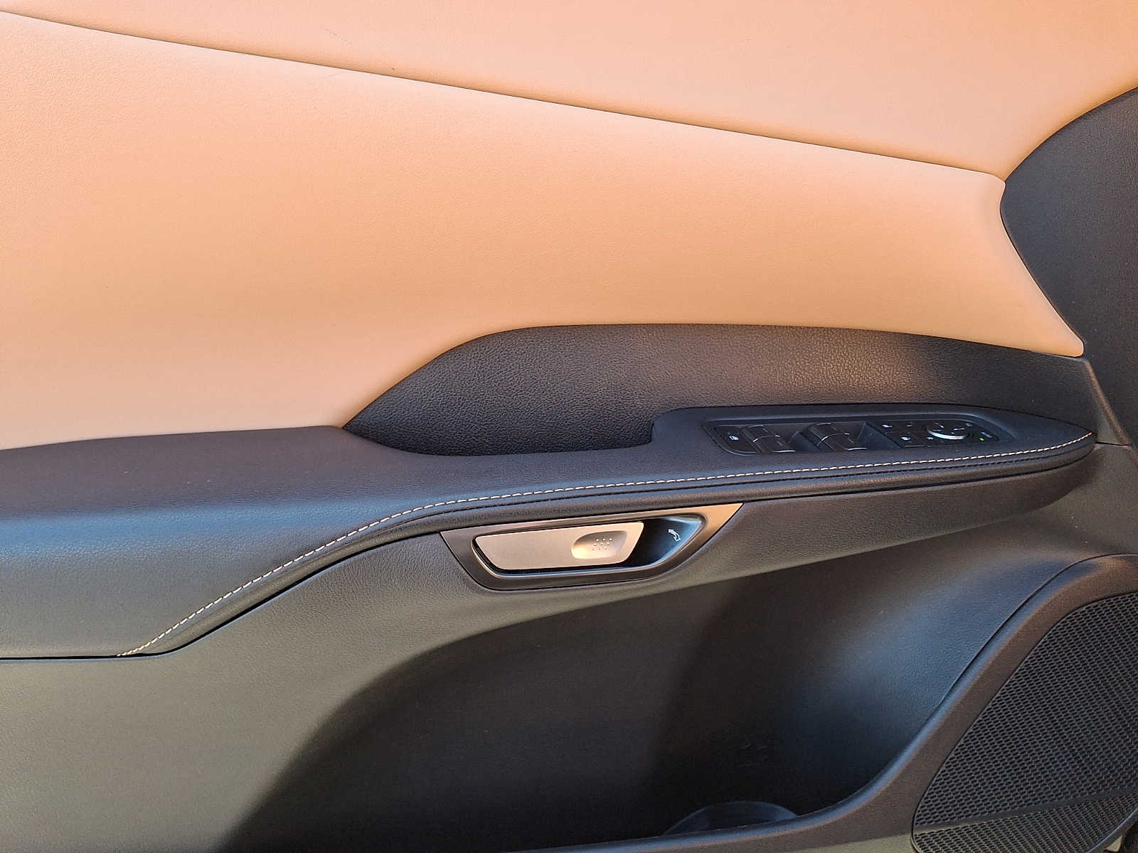 Thumbnail: 2025 Lexus RX - 8