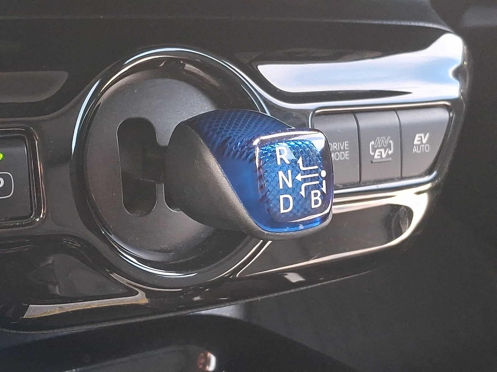 Thumbnail: 2017 Toyota Prius Prime - 12