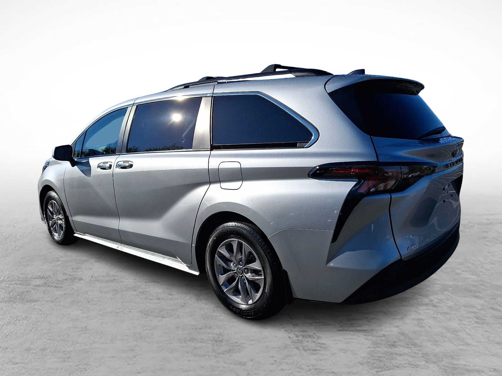 Thumbnail: 2024 Toyota Sienna - 6