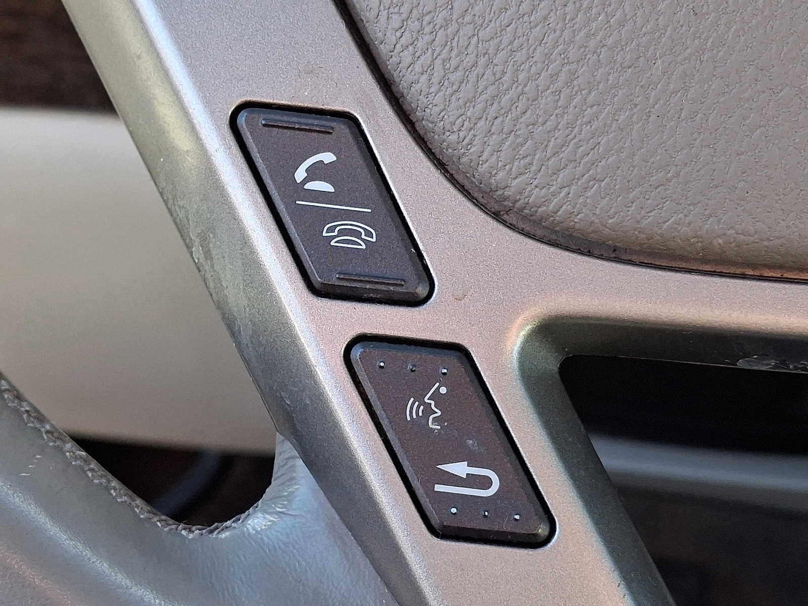 Thumbnail: 2010 Acura MDX - 23