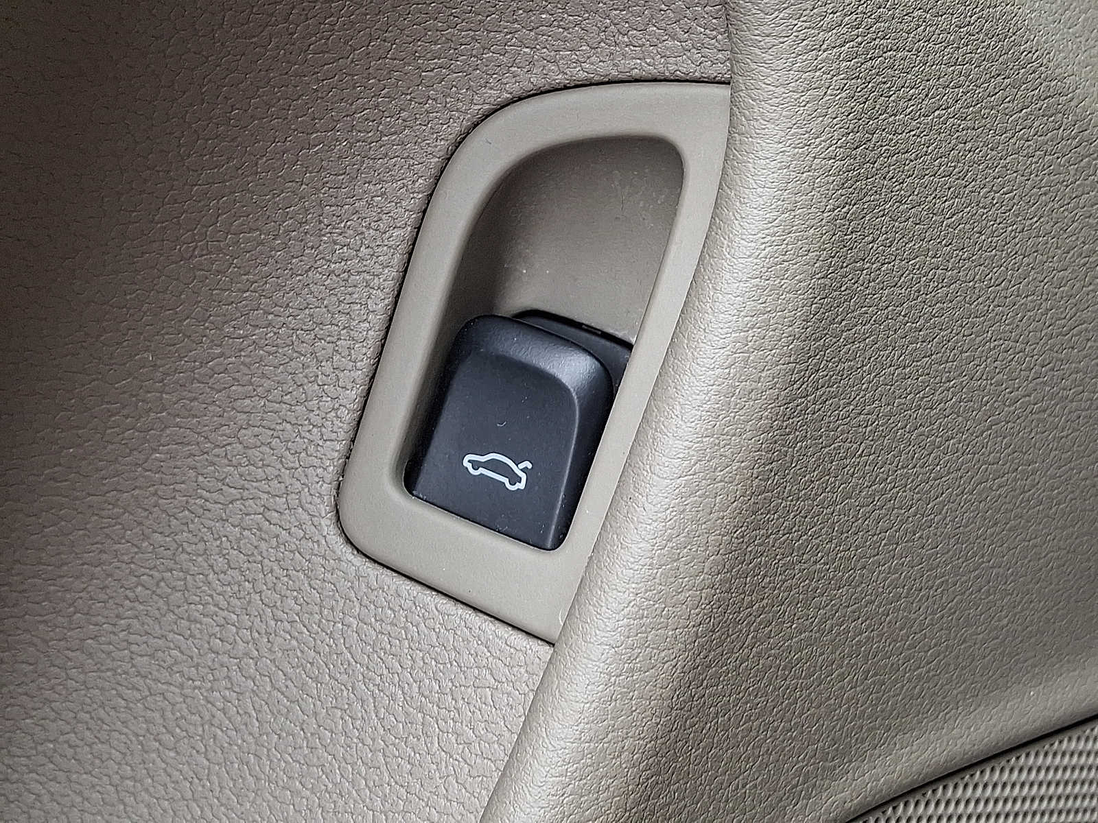 Thumbnail: 2010 Audi A5 - 26