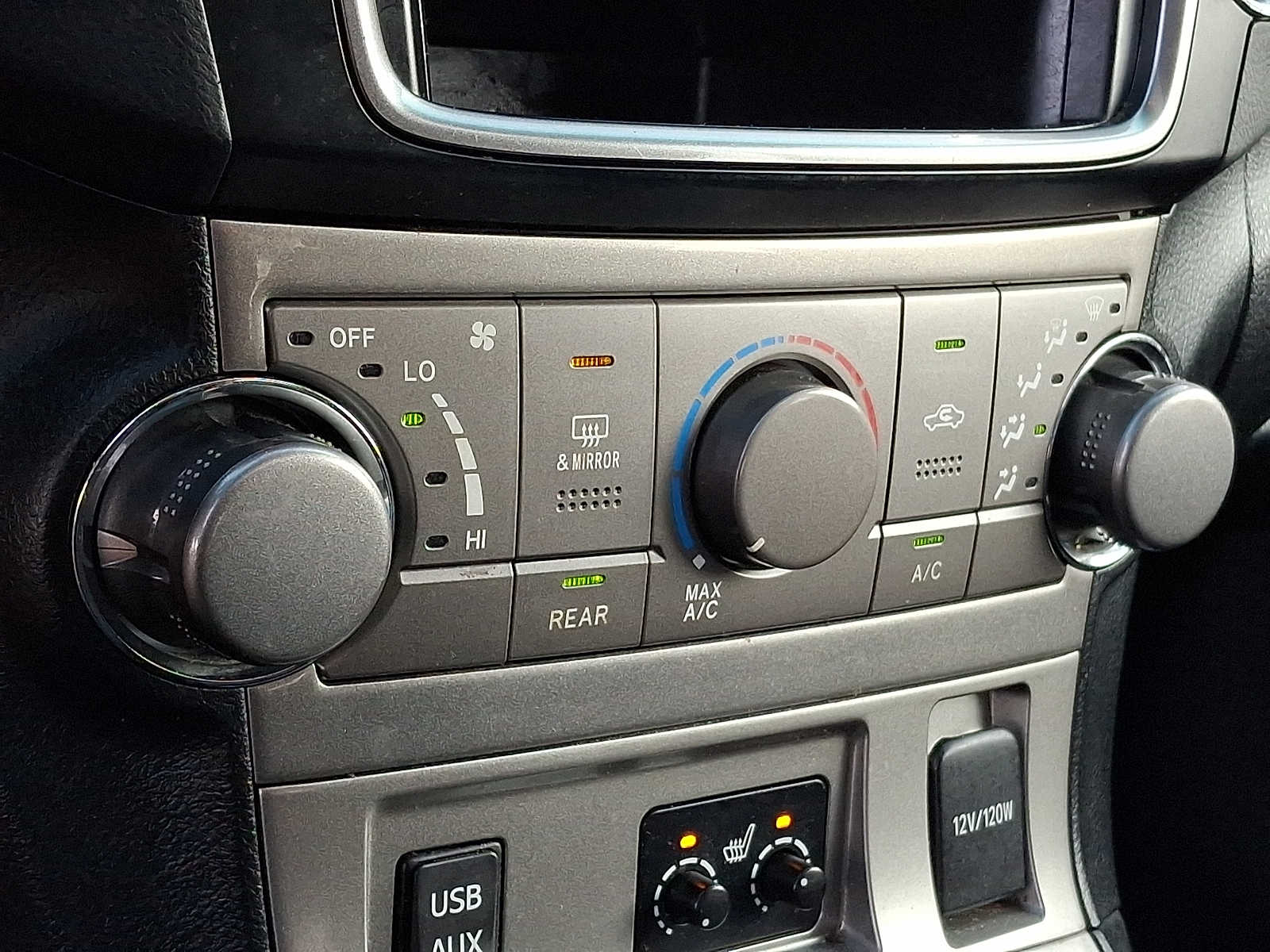 Thumbnail: 2013 Toyota Highlander - 13