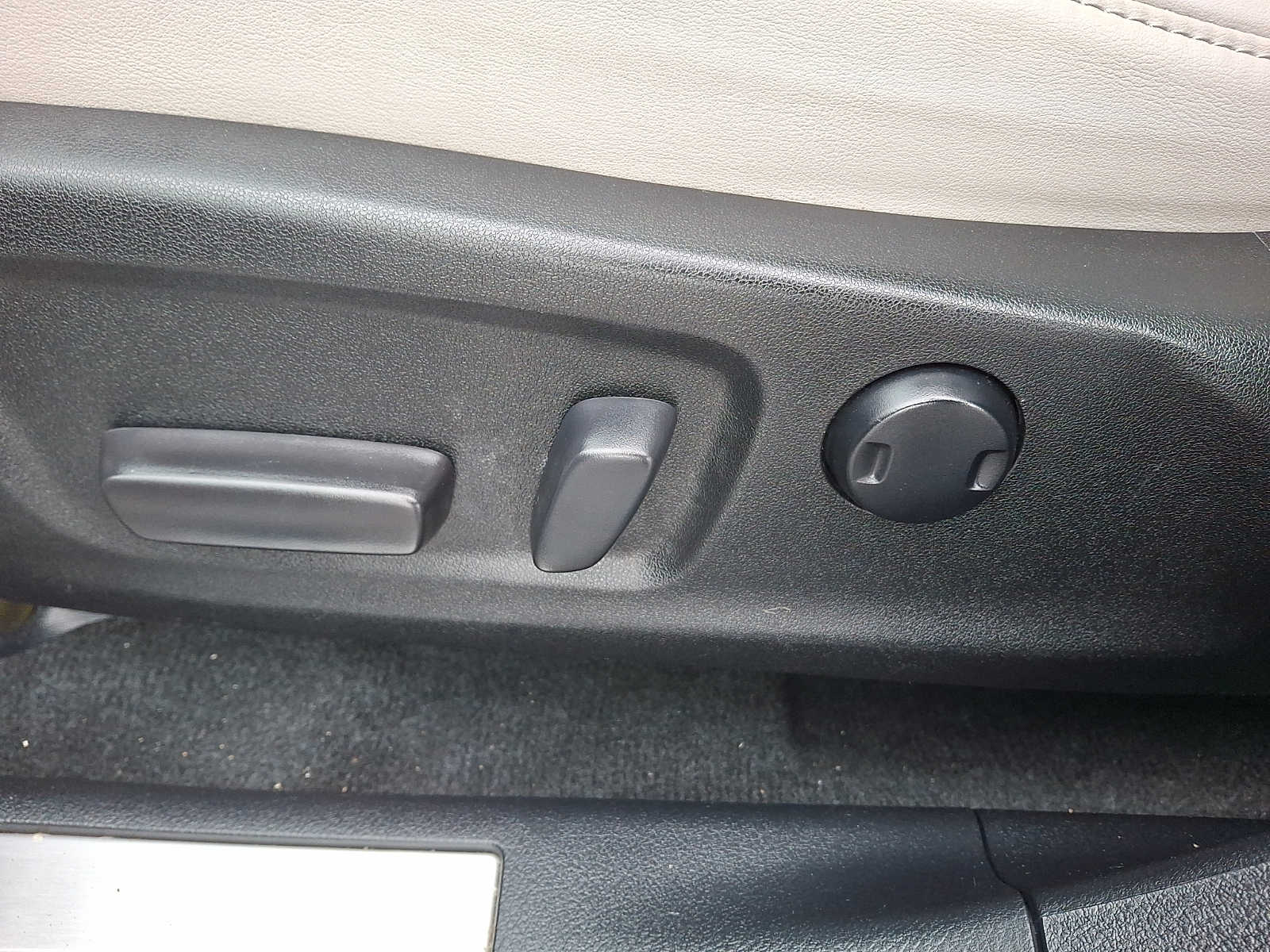 Thumbnail: 2020 Lexus RX - 11