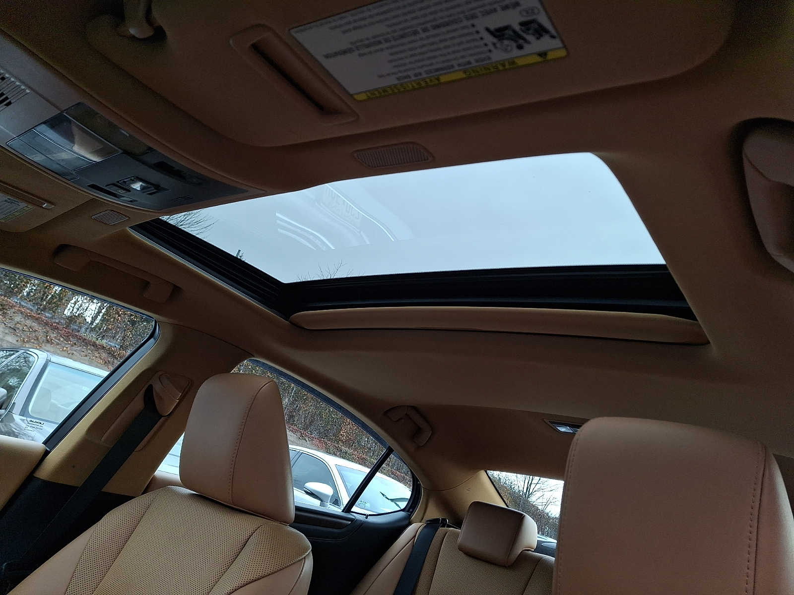 Thumbnail: 2022 Lexus ES - 11