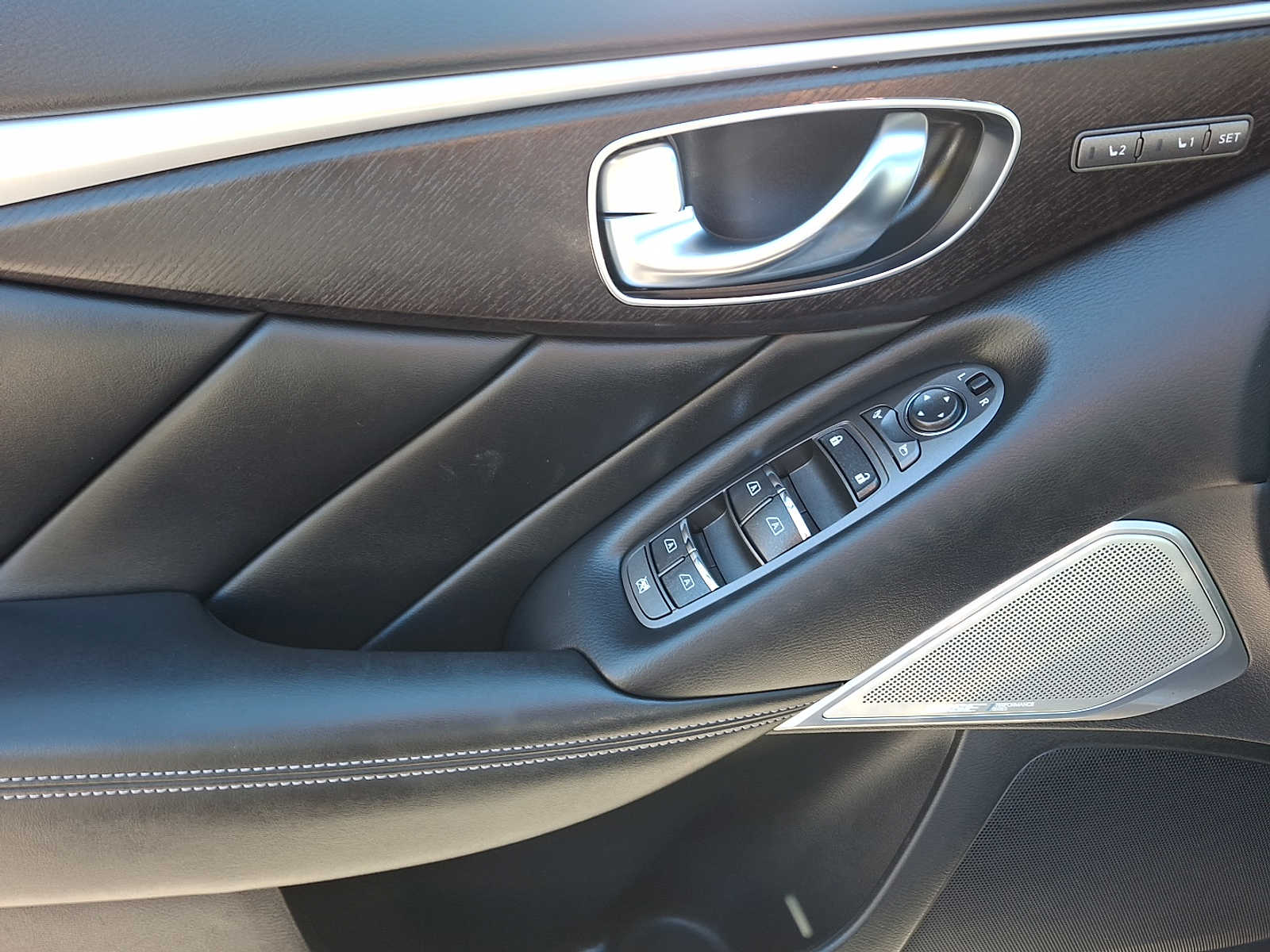 Thumbnail: 2022 INFINITI Q50 - 9