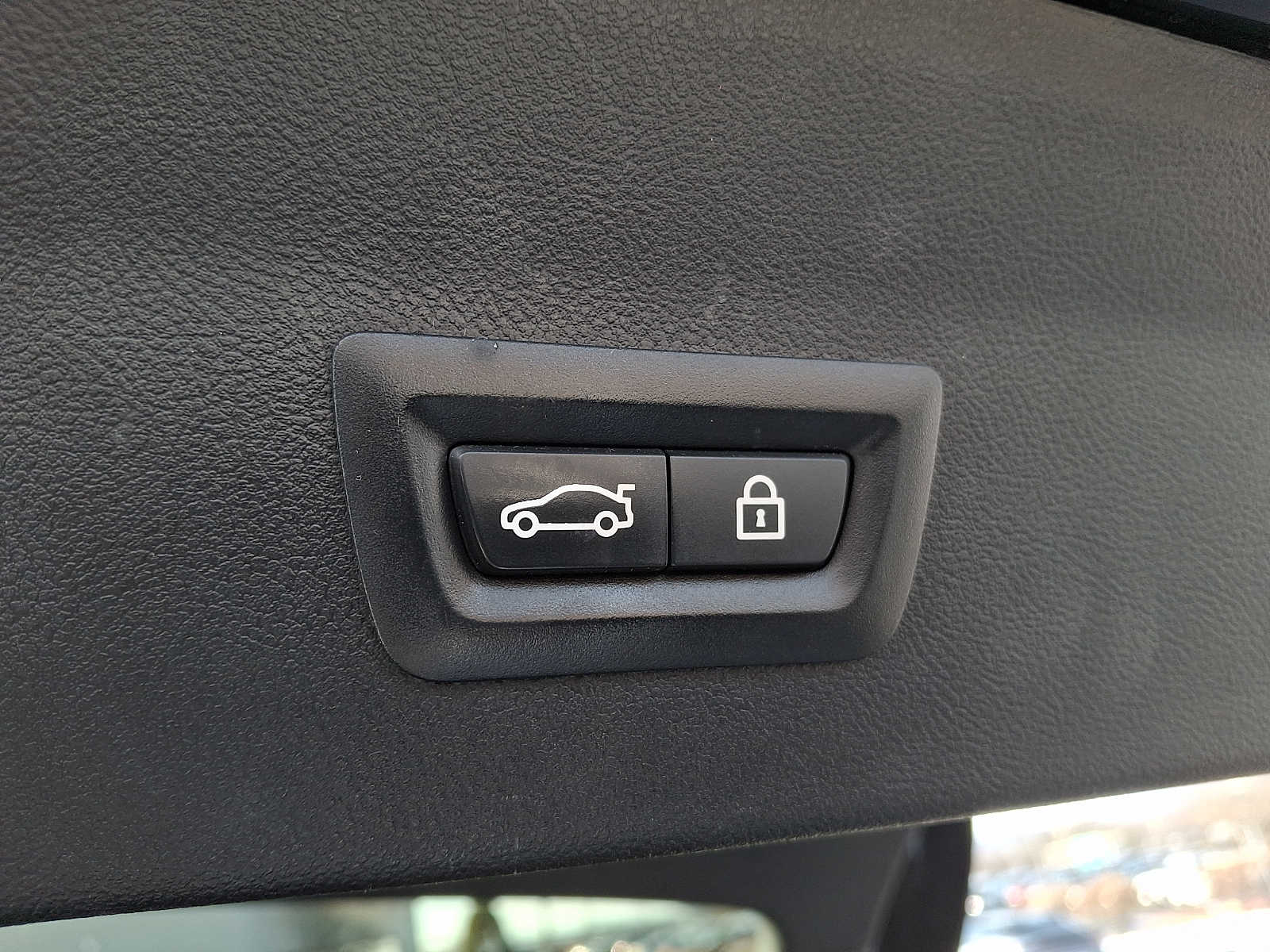 Thumbnail: 2022 BMW X4 - 28