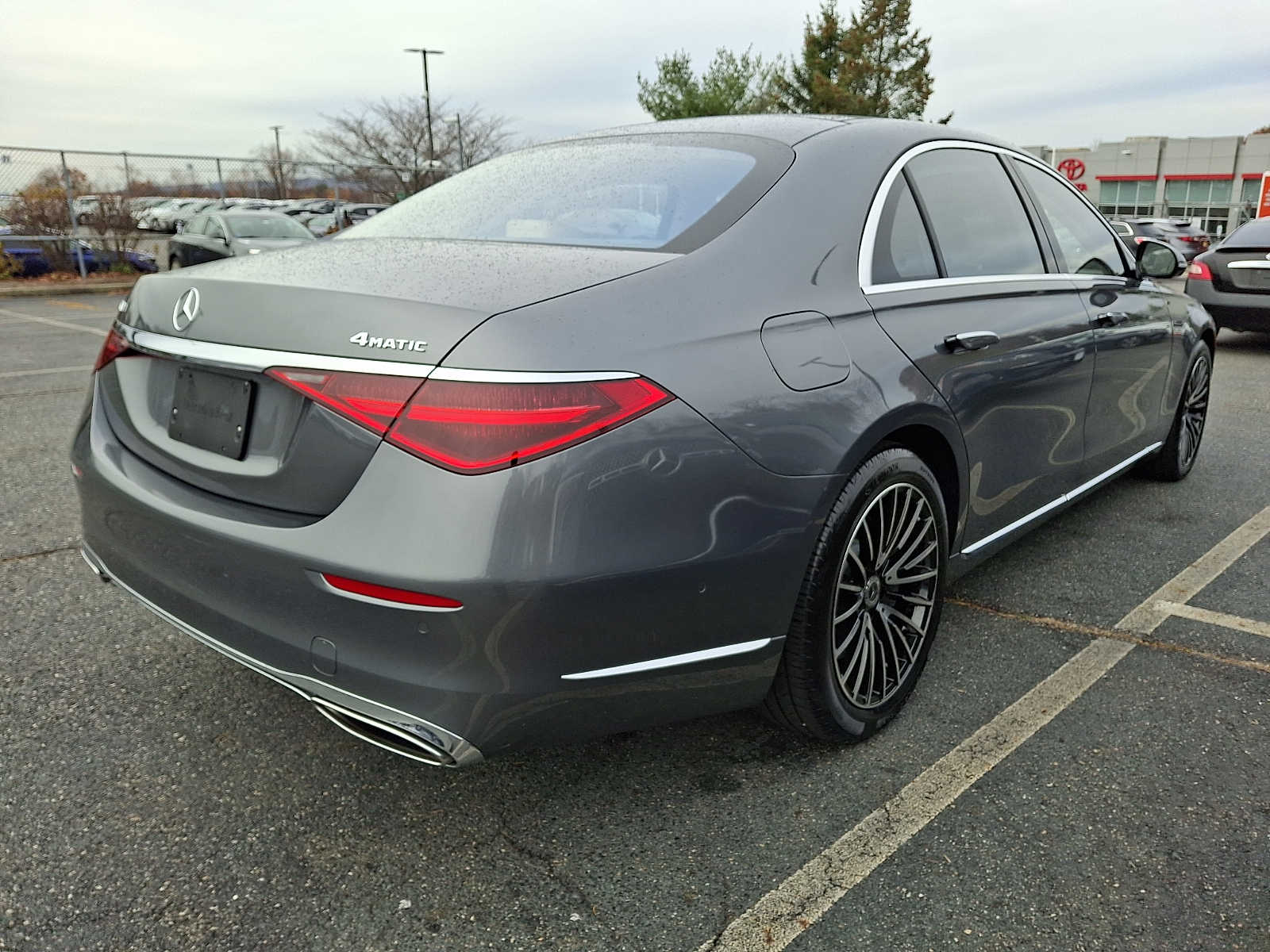 Thumbnail: 2022 Mercedes-Benz S-Class - 4