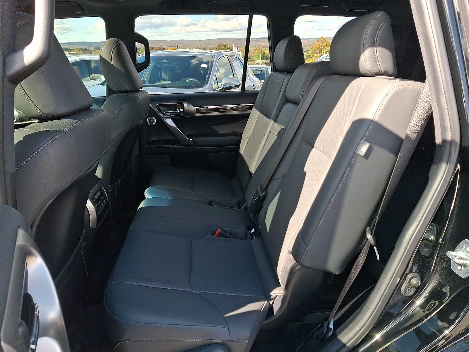 Thumbnail: 2022 Lexus GX - 7