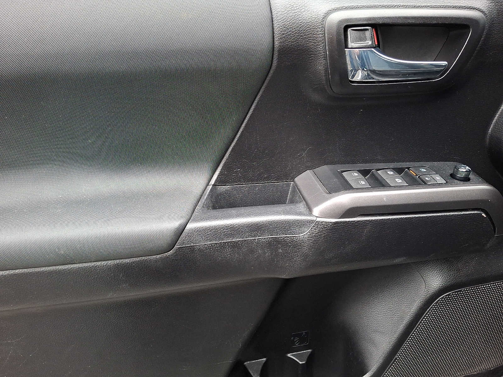 Thumbnail: 2021 Toyota Tacoma - 9