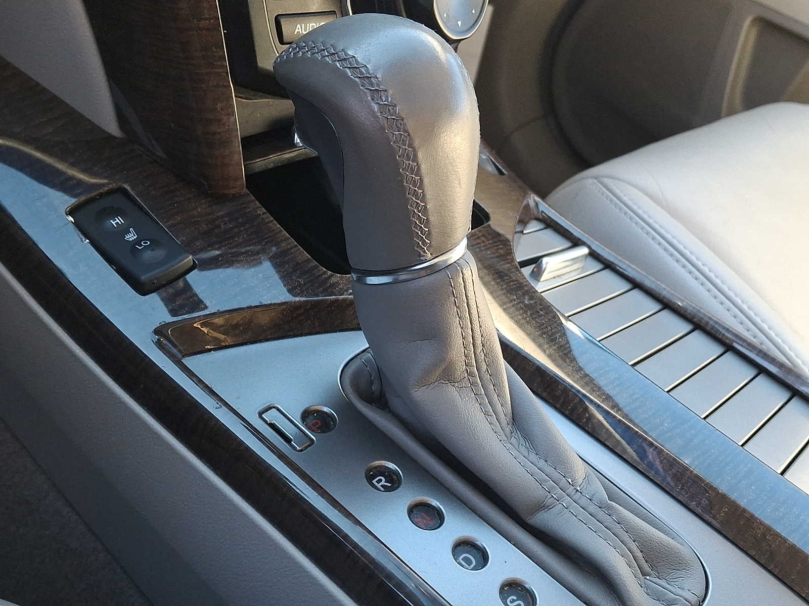 Thumbnail: 2010 Acura MDX - 15