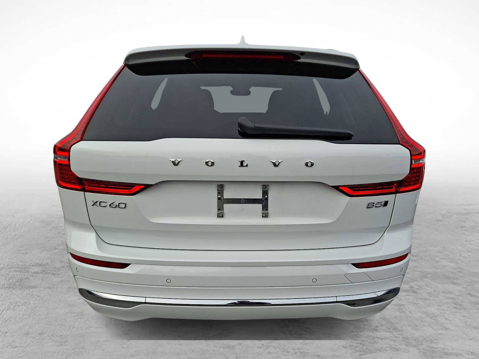 Thumbnail: 2022 Volvo XC60 - 4