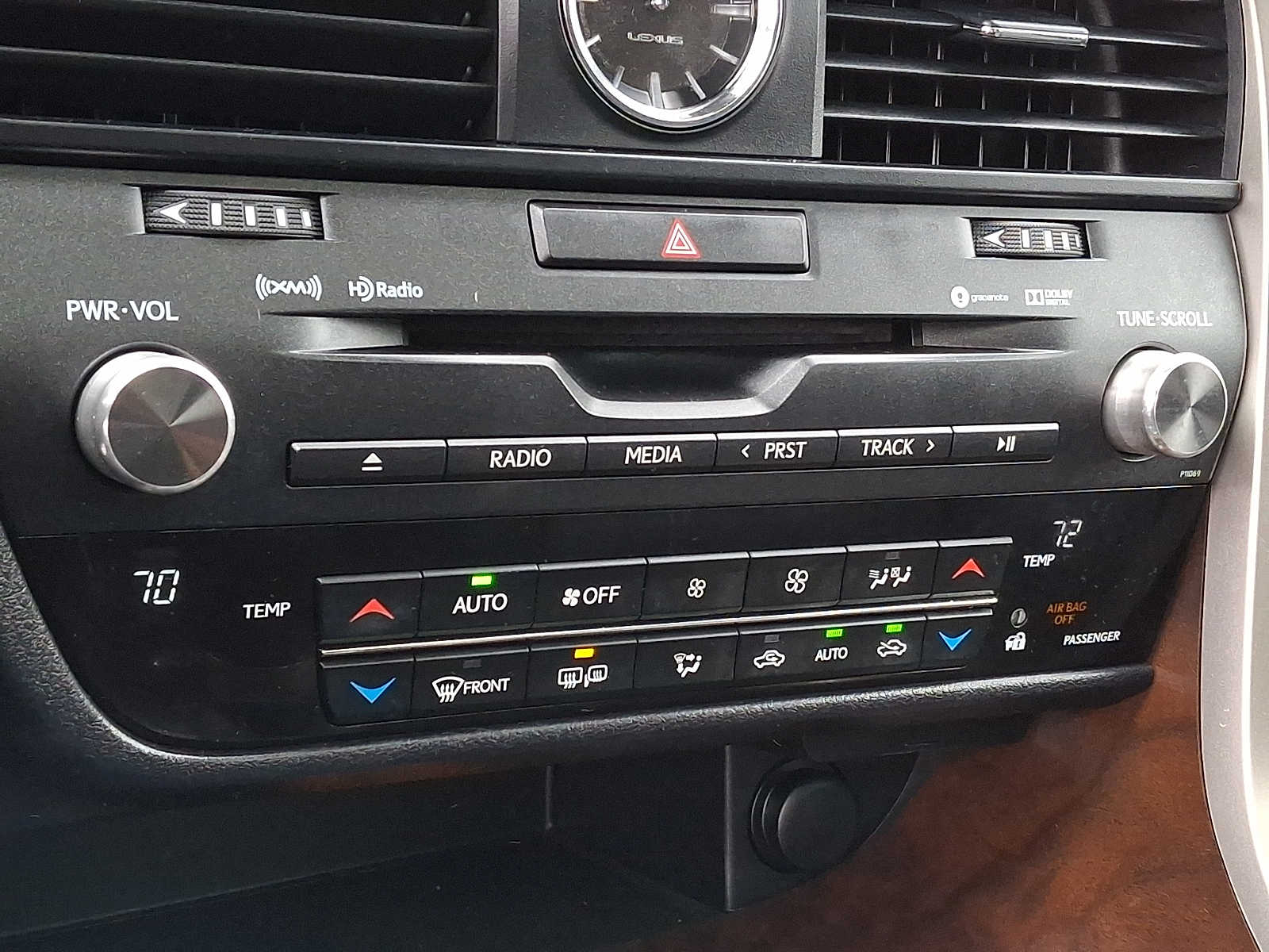 Thumbnail: 2016 Lexus RX - 15