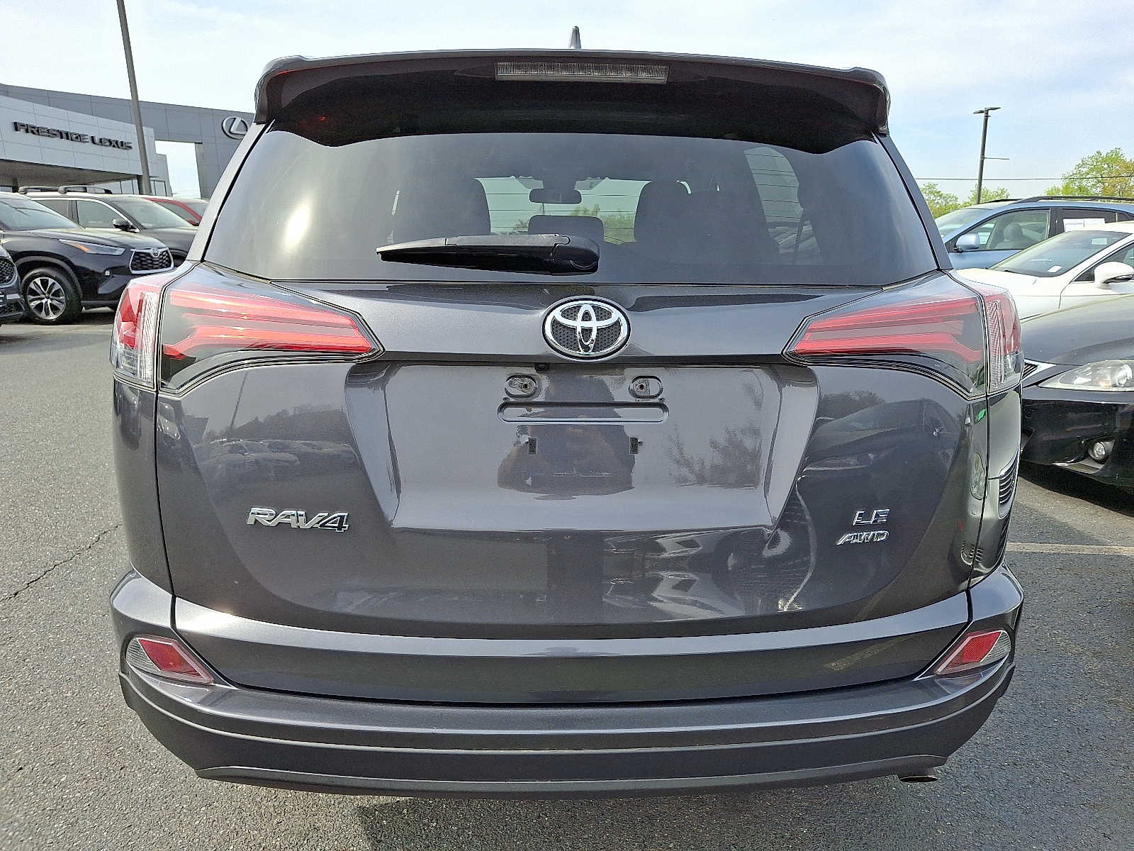 Thumbnail: 2018 Toyota RAV4 - 5