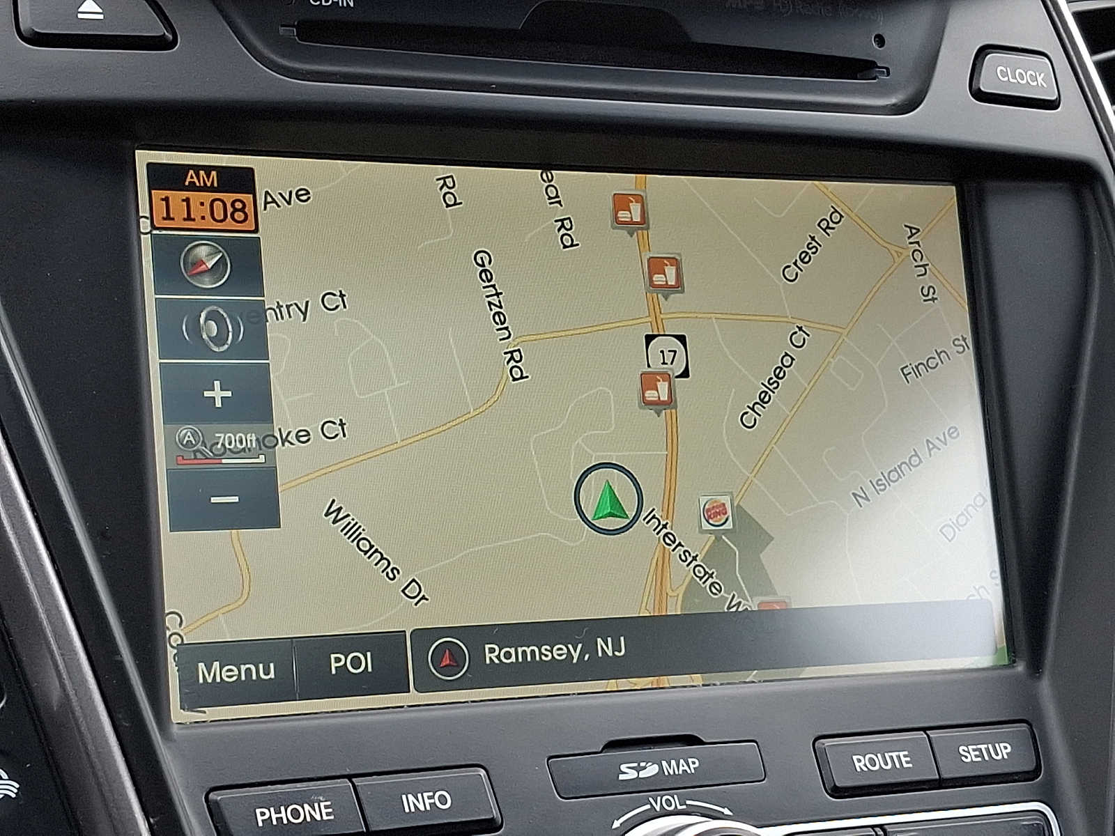 Thumbnail: 2015 Hyundai Santa Fe - 16