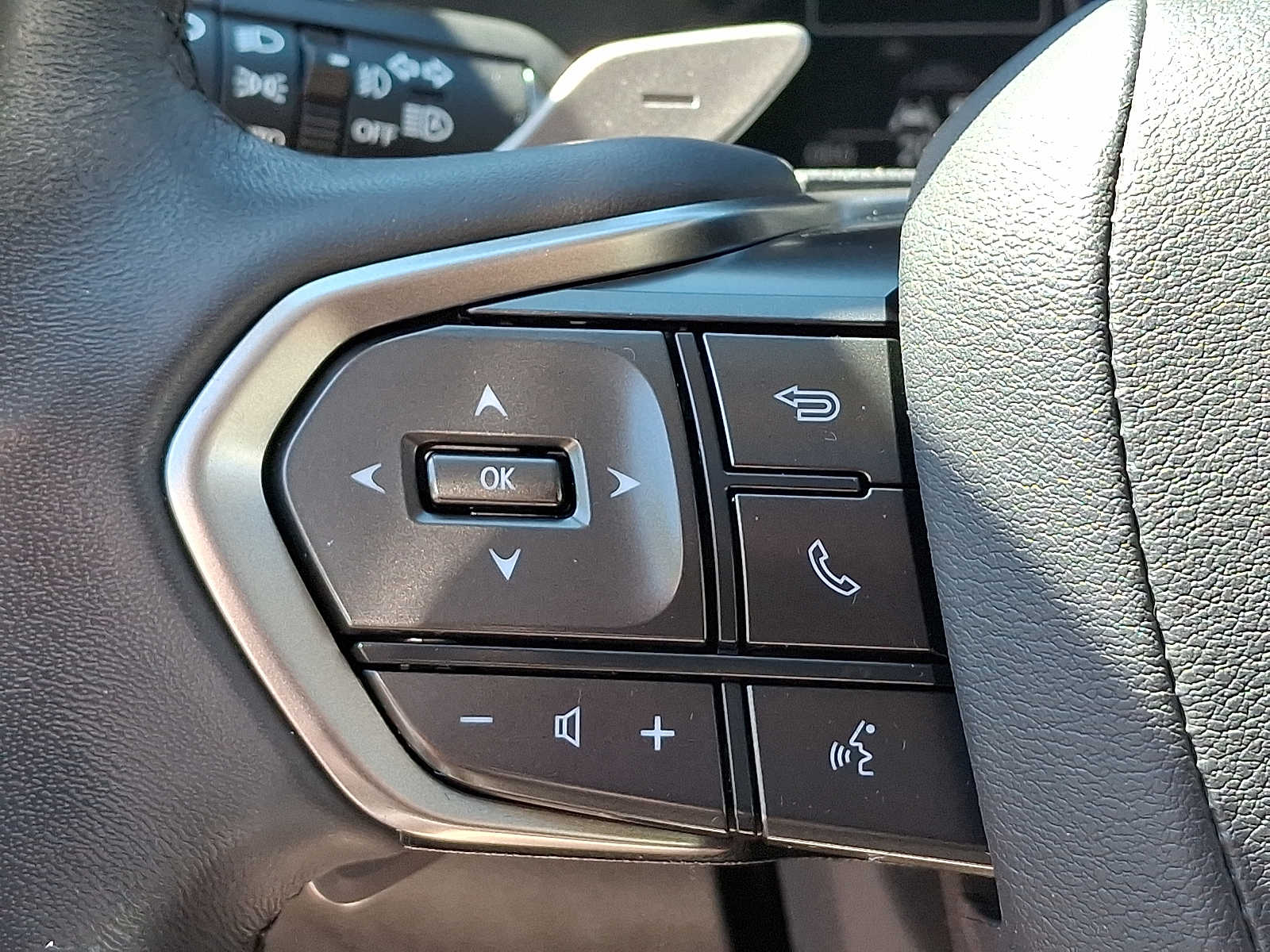 Thumbnail: 2024 Lexus RX - 18