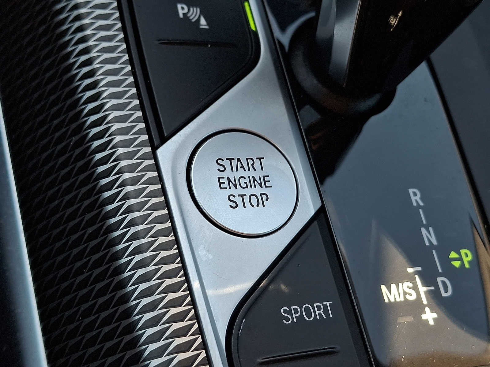 Thumbnail: 2022 BMW 4 Series - 20