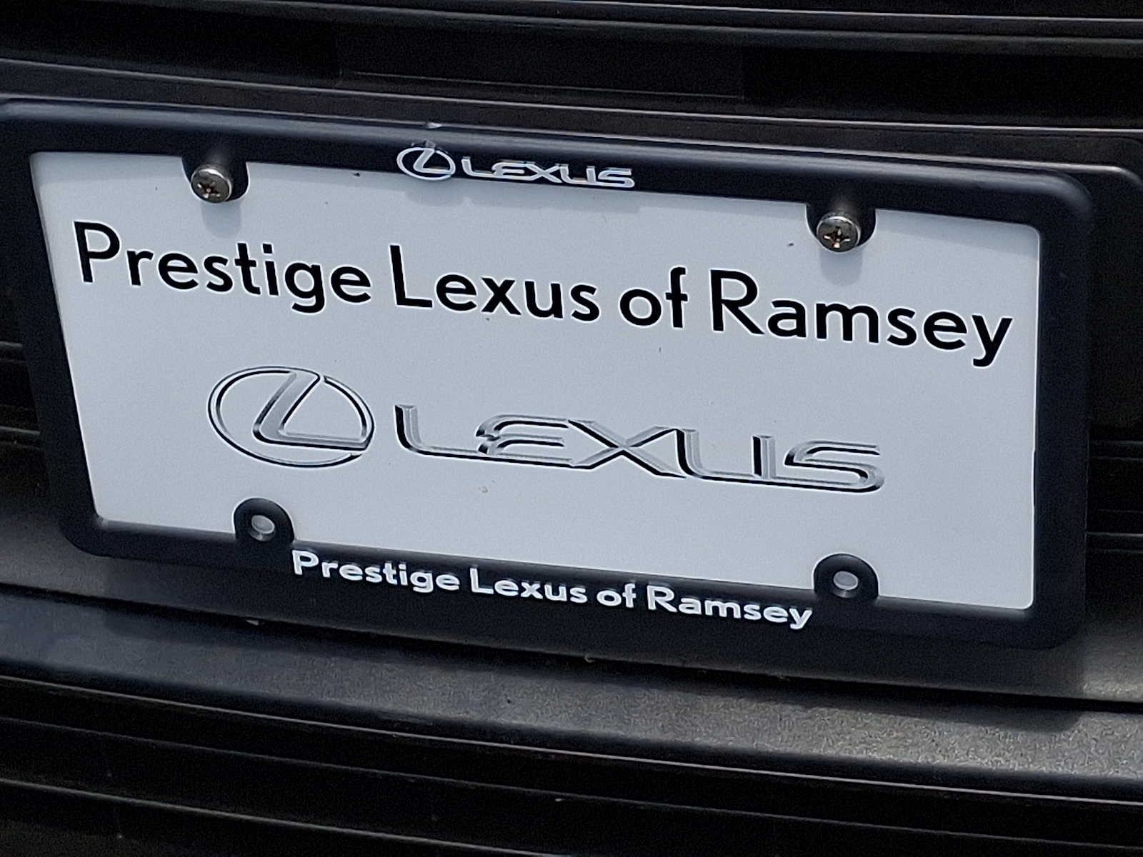 Thumbnail: 2023 Lexus ES - 30