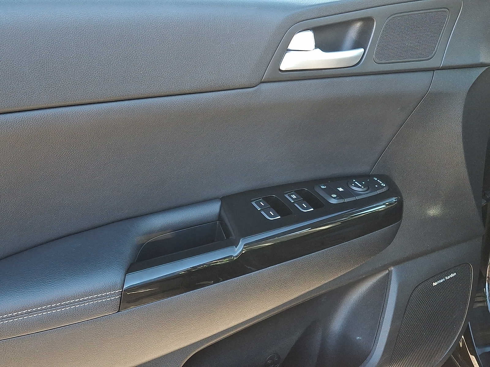 Thumbnail: 2019 Kia Sportage - 10