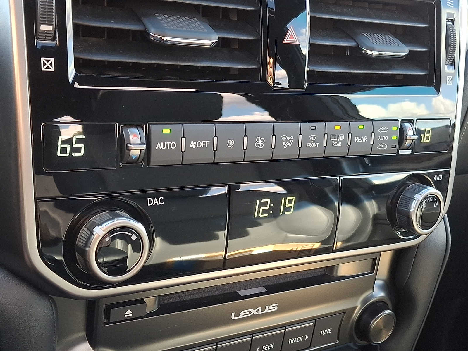 Thumbnail: 2022 Lexus GX - 13