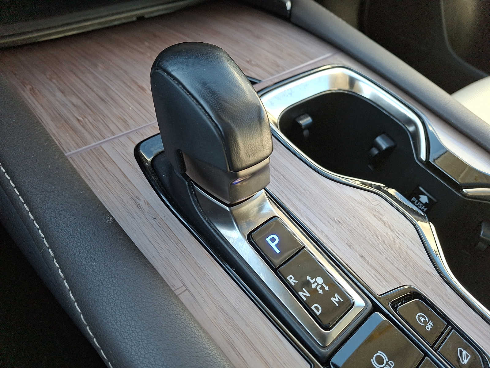 Thumbnail: 2024 Lexus RX - 13