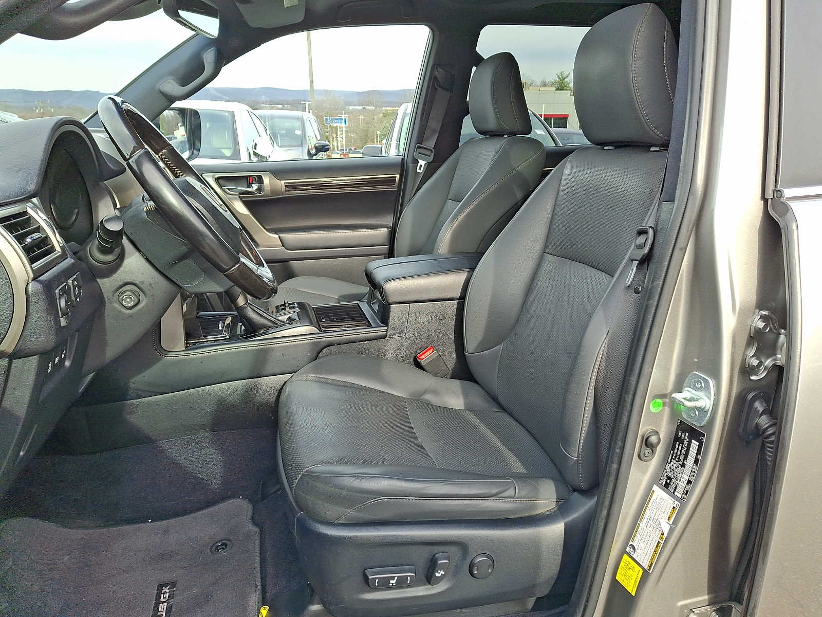 Thumbnail: 2021 Lexus GX - 10