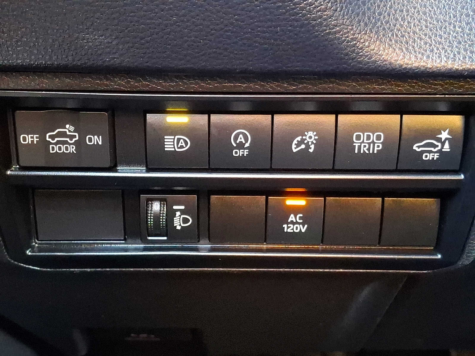 Thumbnail: 2023 Toyota Tundra - 24