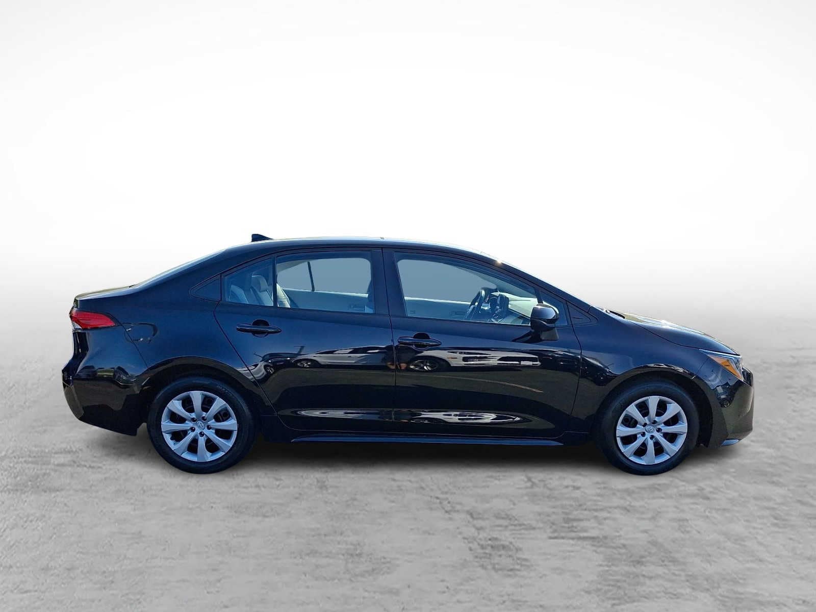 Thumbnail: 2024 Toyota Corolla - 4