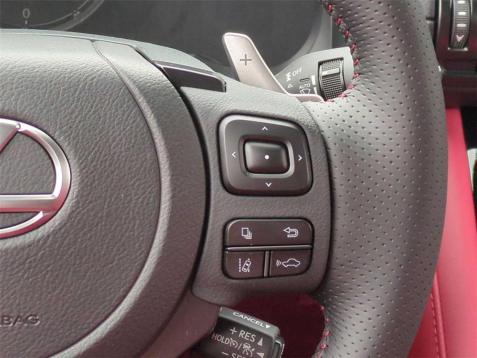 2025 Lexus IS 350 27