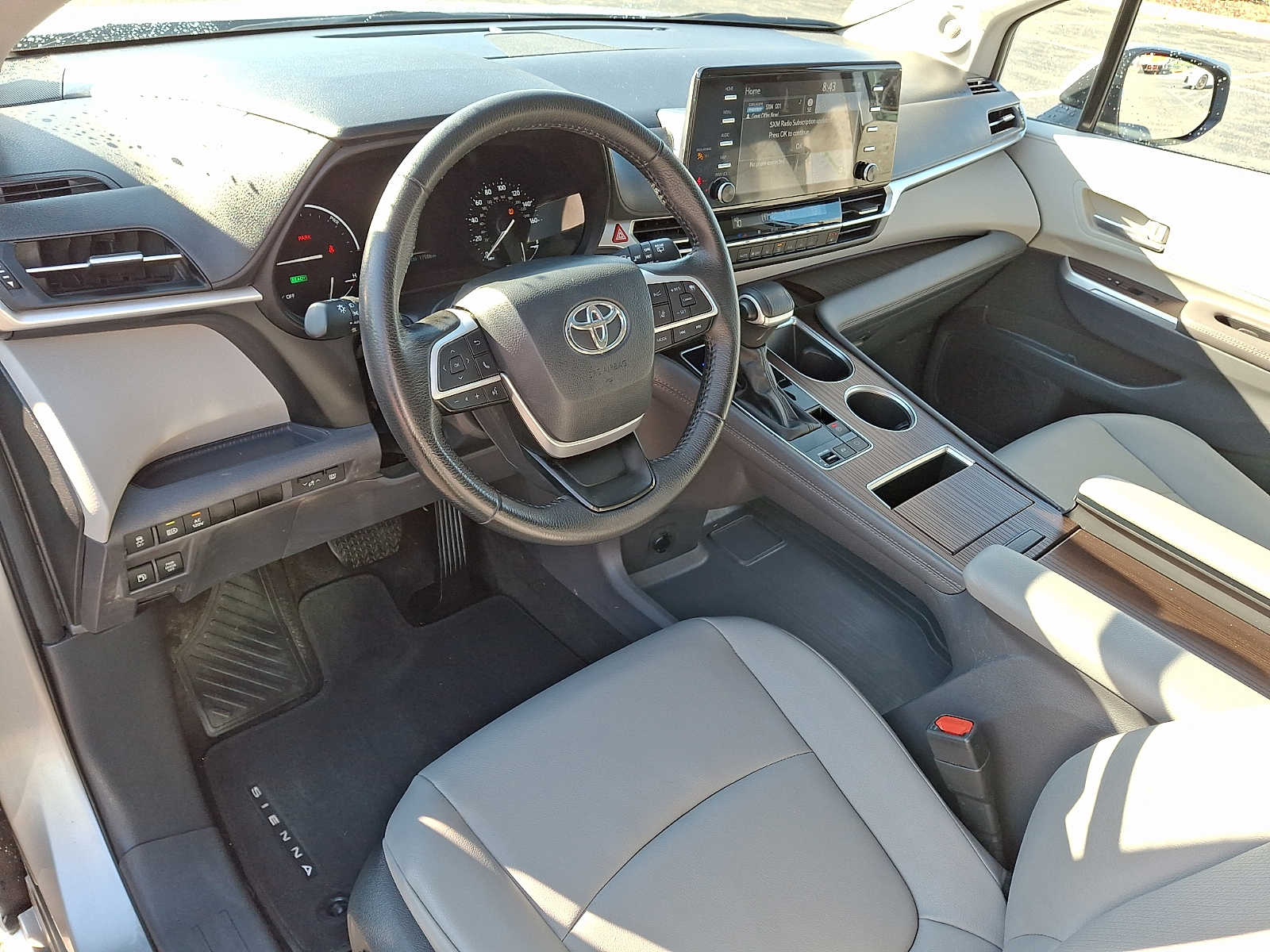 Thumbnail: 2024 Toyota Sienna - 10