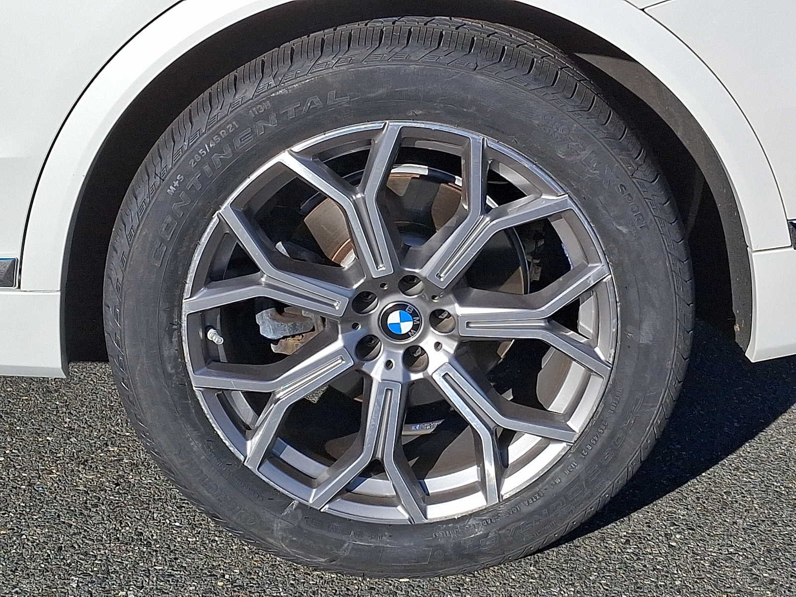 Thumbnail: 2023 BMW X7 - 7